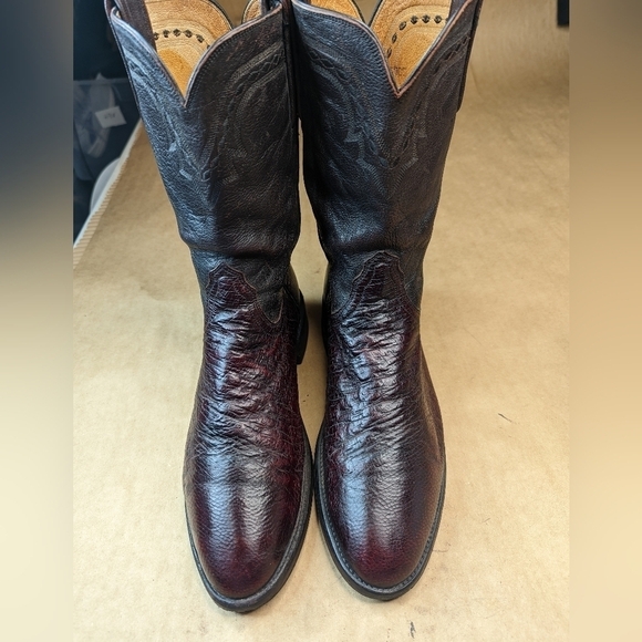 Lucchese Boots men's size 10 D. Exotic Genuine Black Cherry Smooth Ostrich leath - Picture 2 of 13